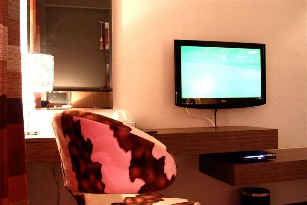Malacca Arenaa Deluxe Hotel מראה חיצוני תמונה