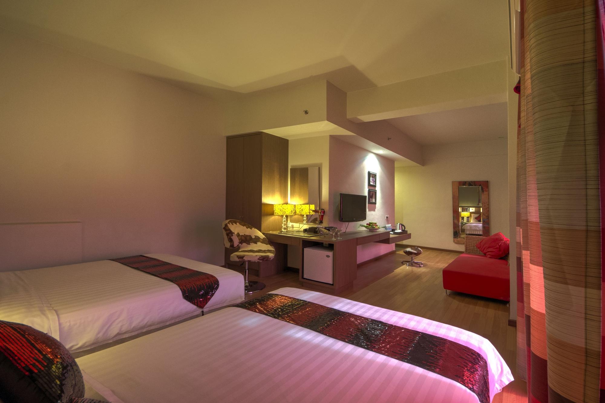 Malacca Arenaa Deluxe Hotel מראה חיצוני תמונה