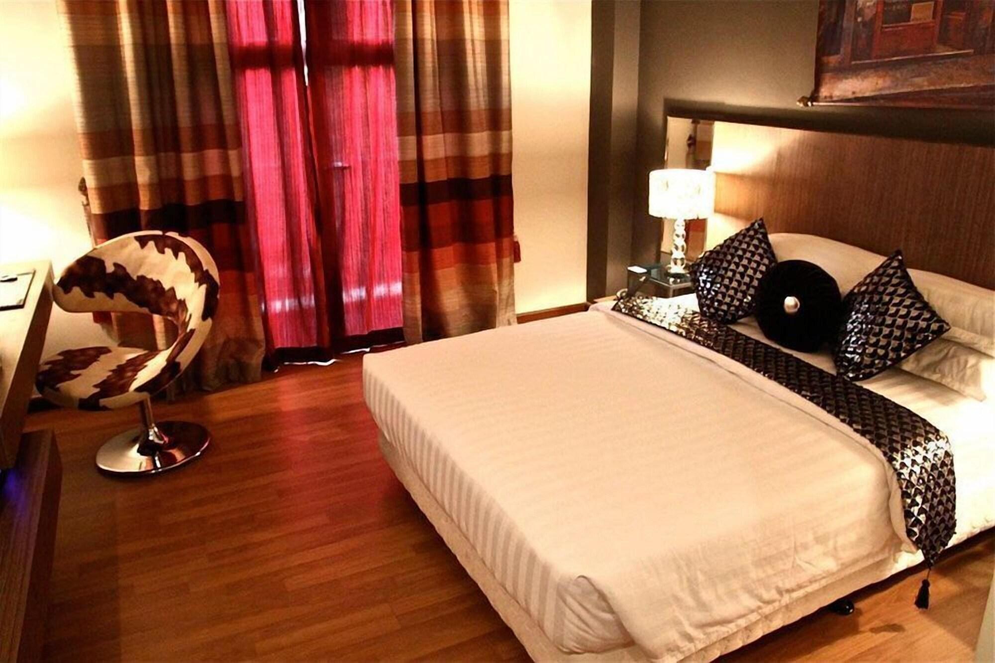Malacca Arenaa Deluxe Hotel מראה חיצוני תמונה