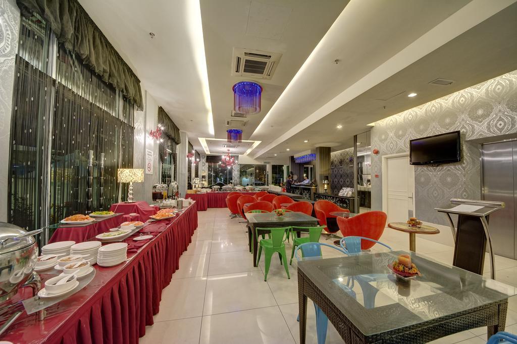Malacca Arenaa Deluxe Hotel מראה חיצוני תמונה