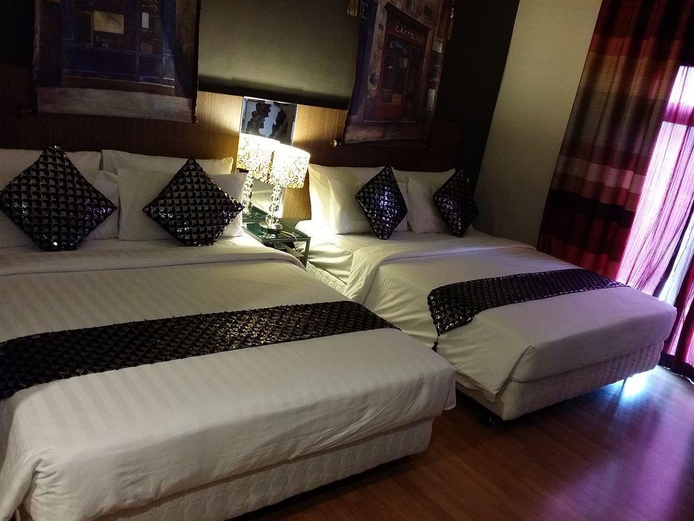 Malacca Arenaa Deluxe Hotel מראה חיצוני תמונה